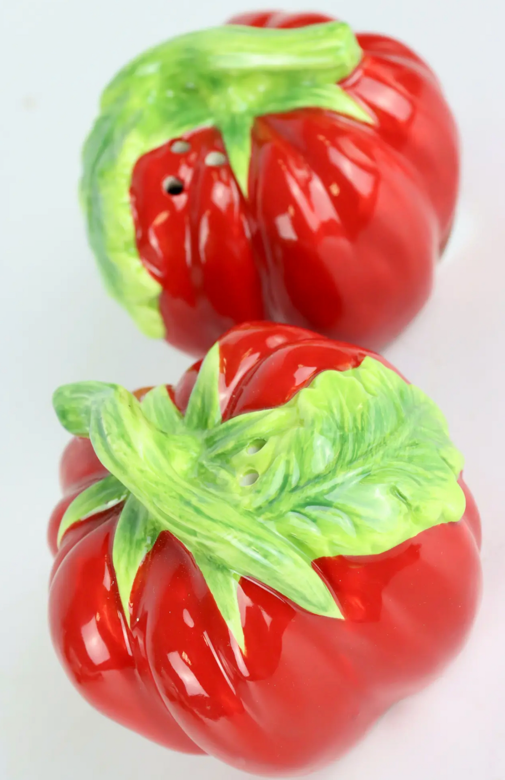 Vaisselle en céramique forme Tomate — Hoff Interieur