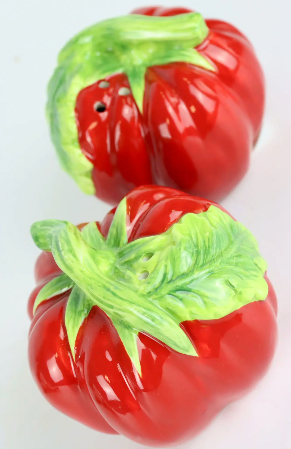 Vaisselle en céramique forme Tomate — Hoff Interieur