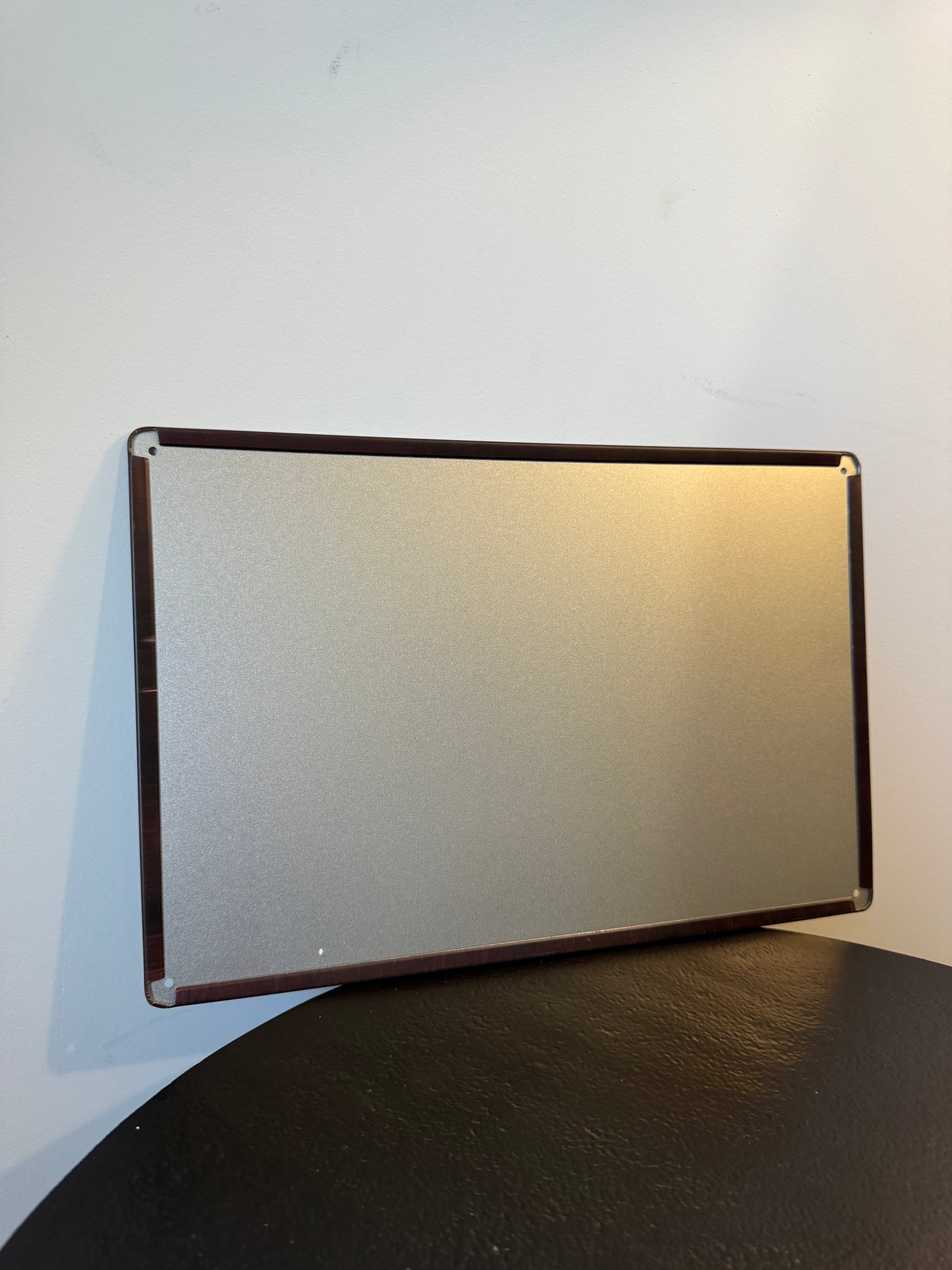 Plaque métallique rétro Barbershop « Male Master » (30 × 20 cm)