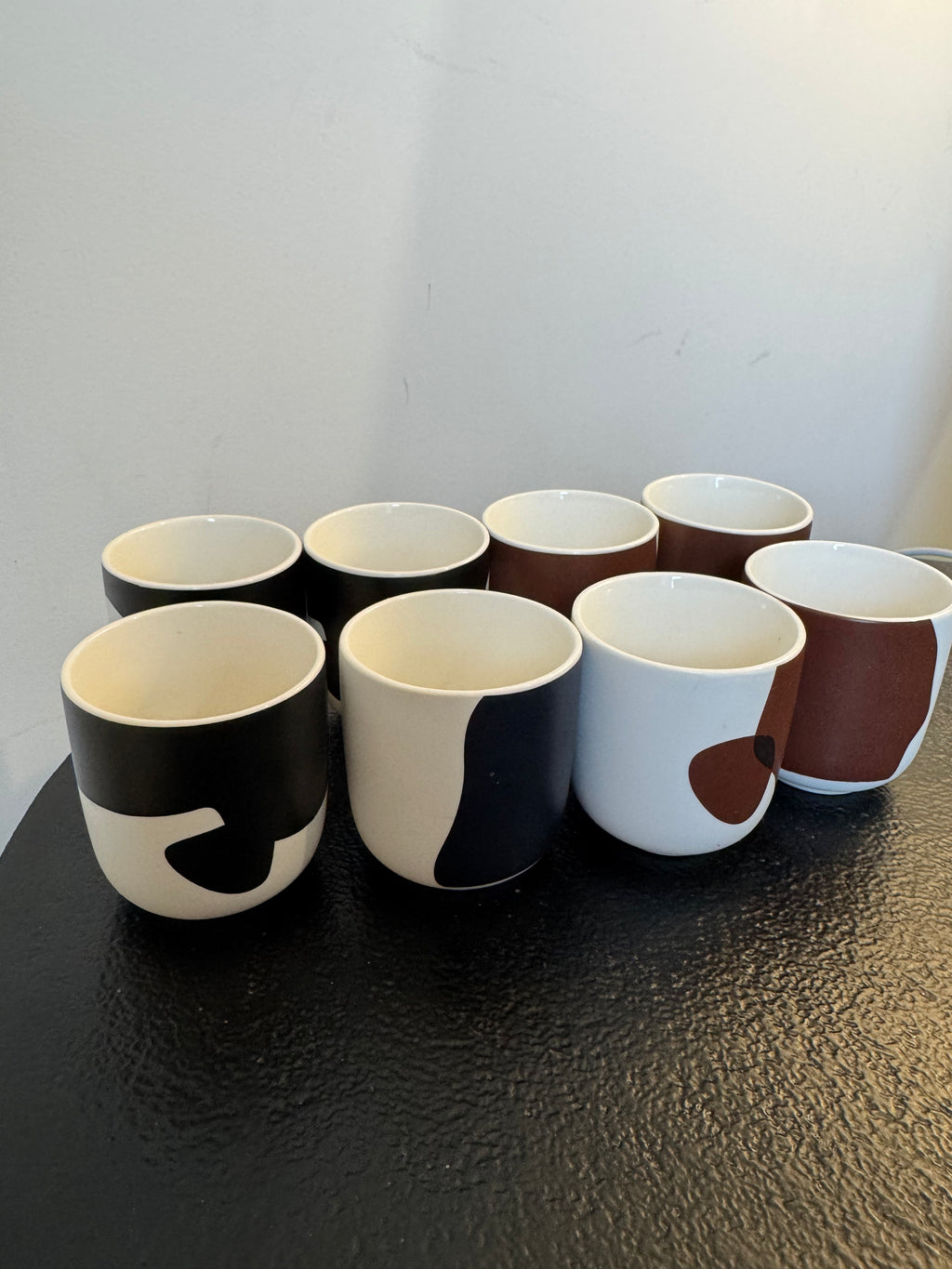 Set de 2 tasses à café en céramique motifs abstraits (H 6,5 cm)