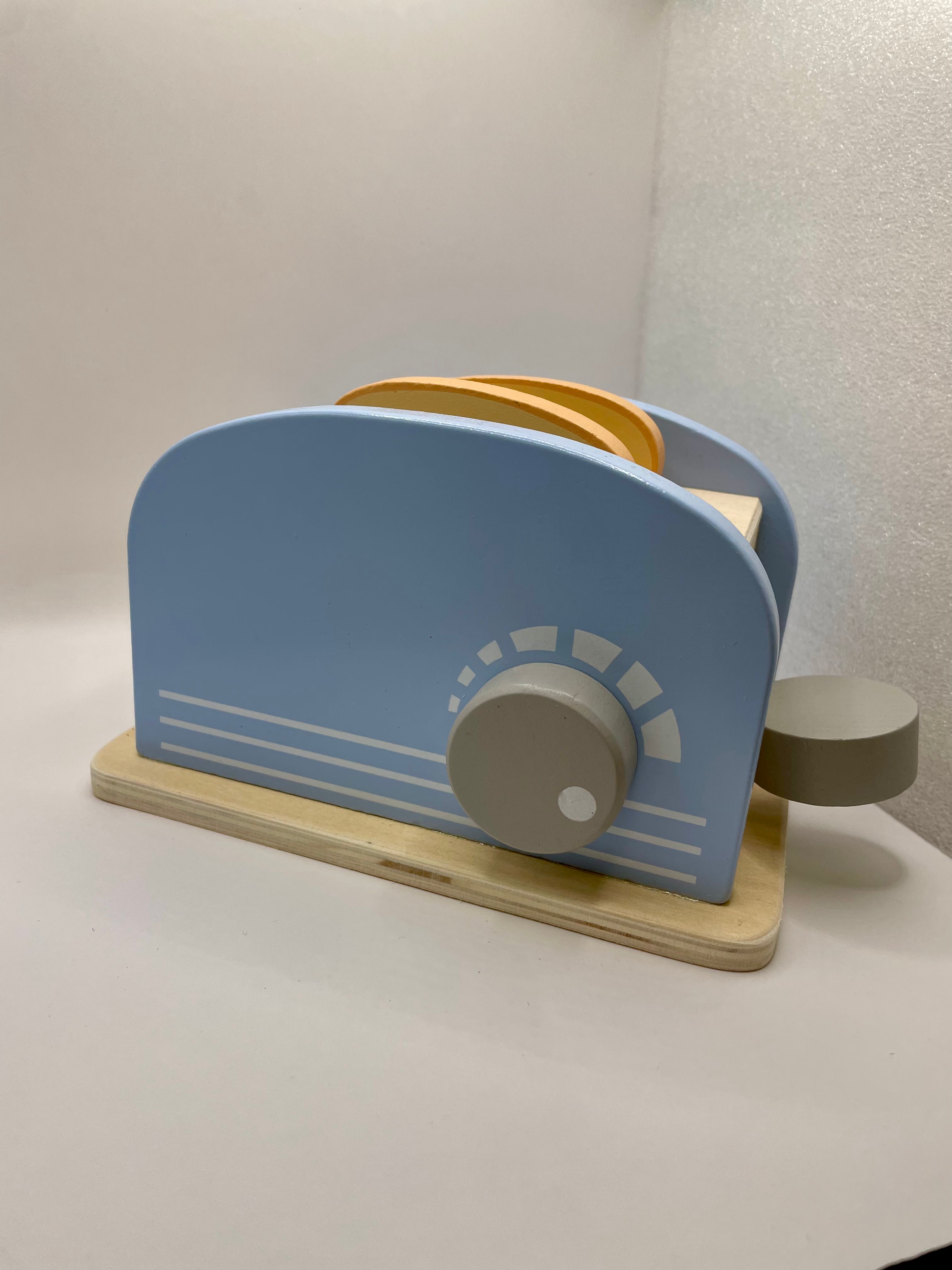 Set grille-pain en bois pour dinette avec accessoires (assiette, œuf et beurre)
