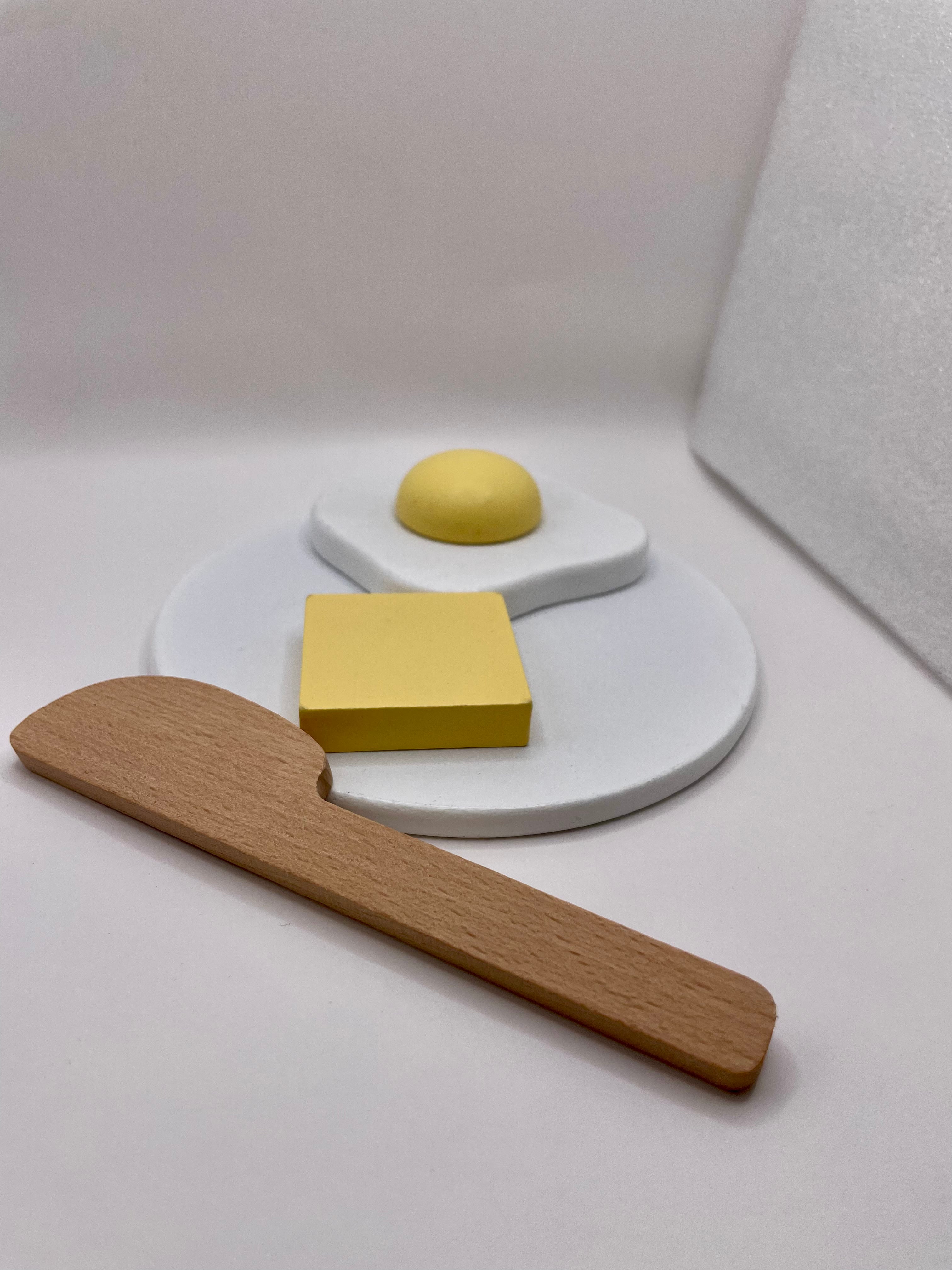 Set grille-pain en bois pour dinette avec accessoires (assiette, œuf et beurre)
