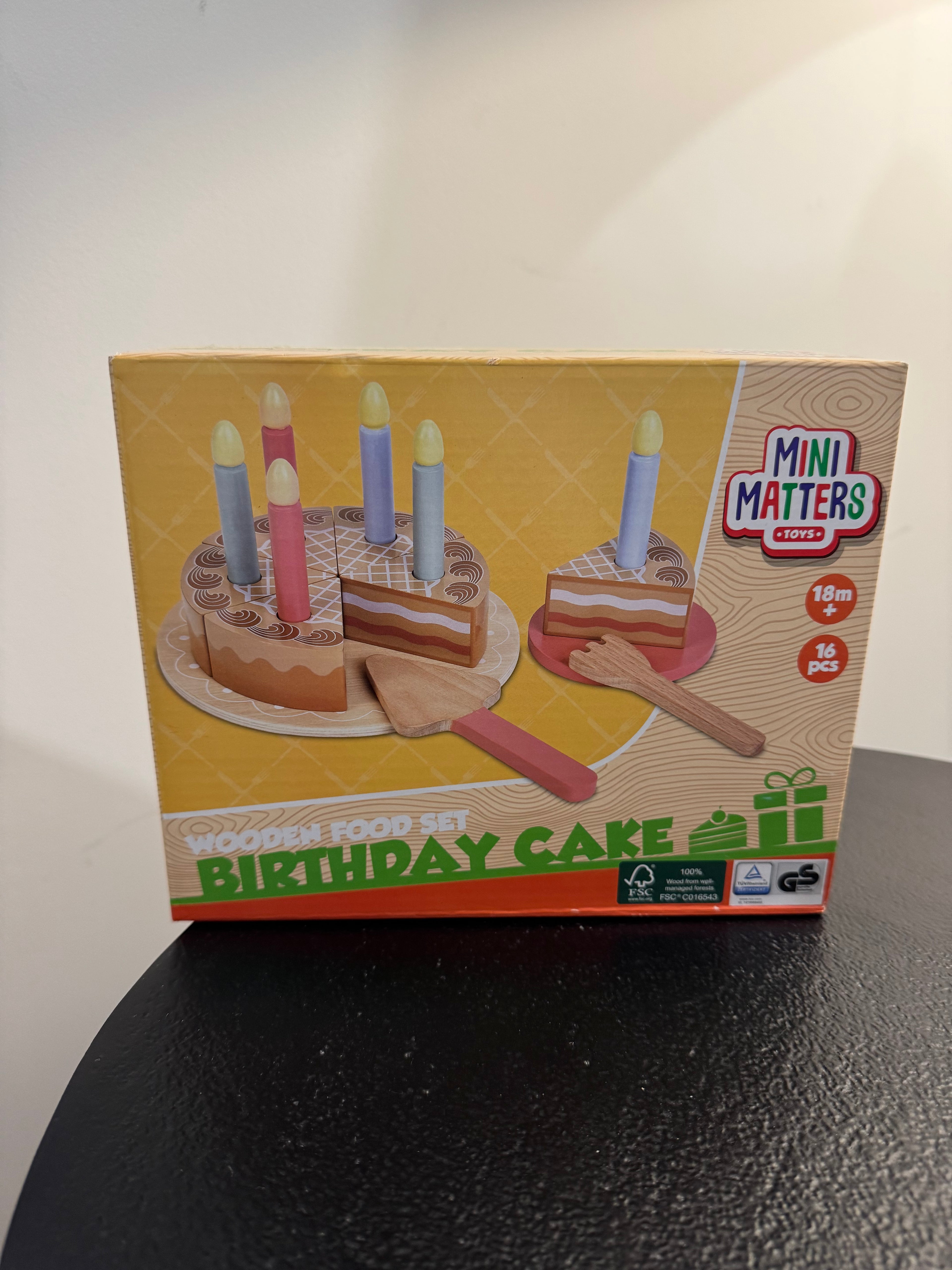 Gâteau d'anniversaire à découper en bois (16 pièces)