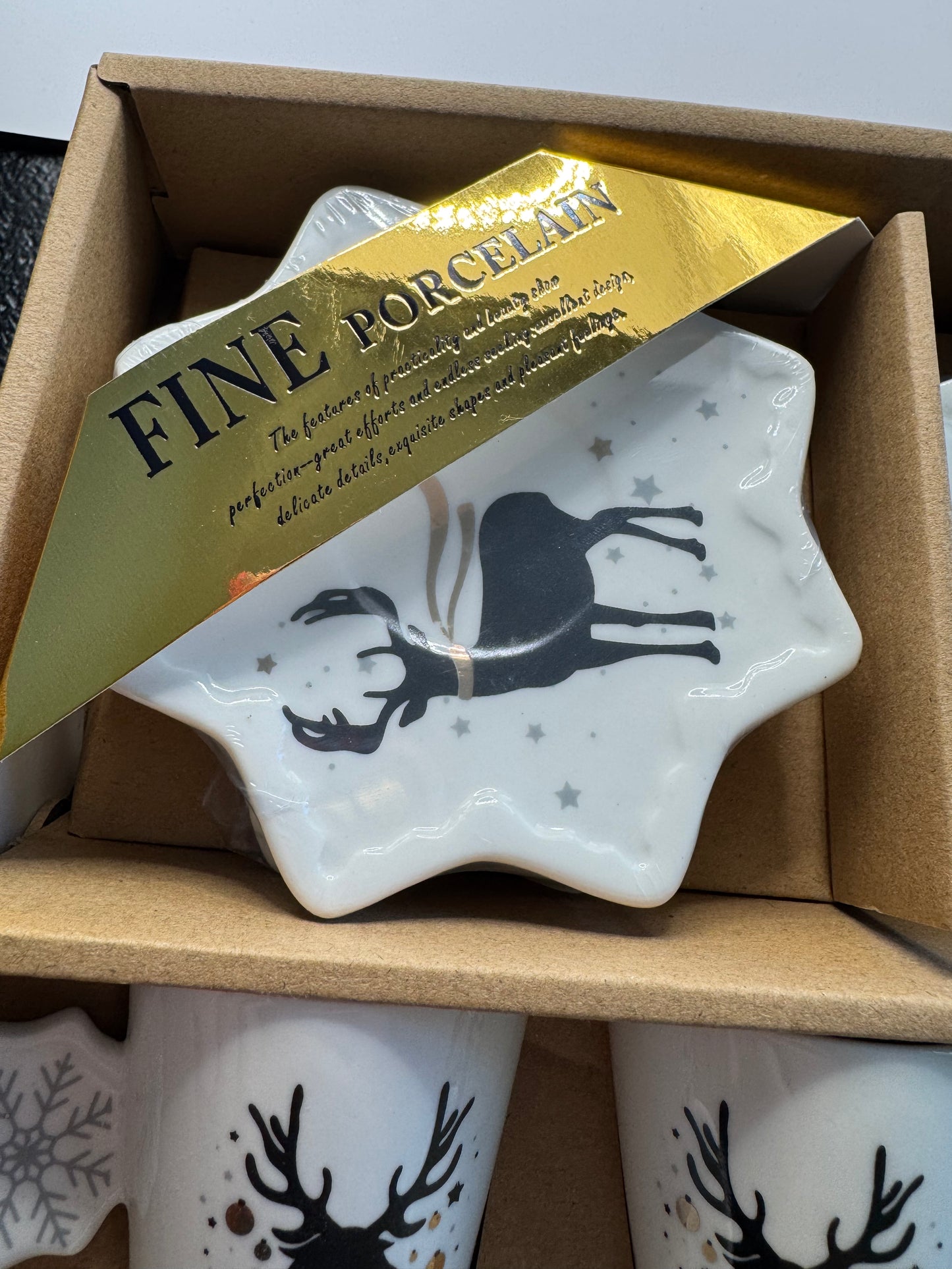 Coffret 6 tasses à café et sous-tasses étoile en porcelaine motif Cerf — Hoff Interieur