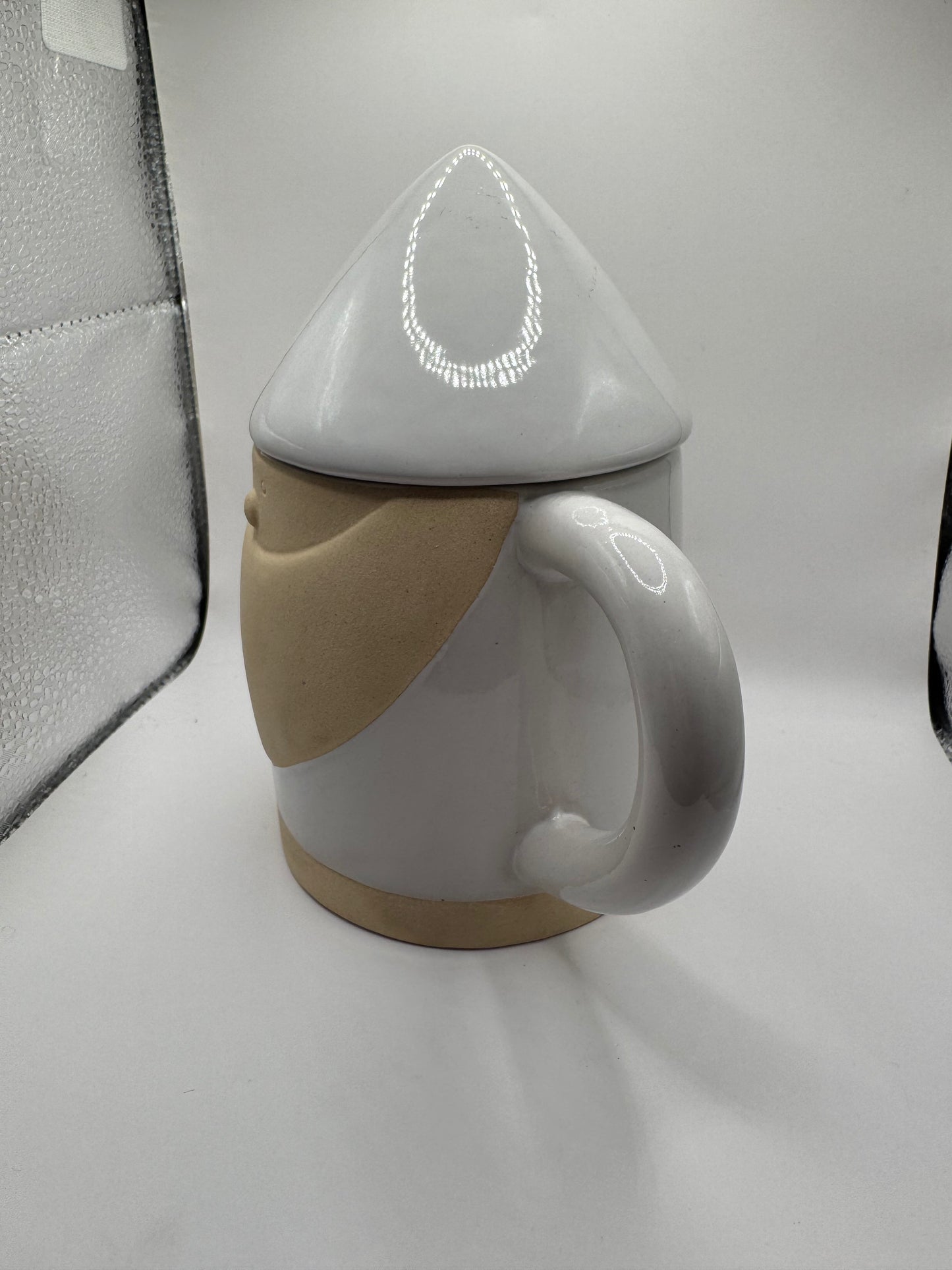 Grande tasse avec couvercle Lutin de Noël en céramique — Hoff Interieur (À l'unité)