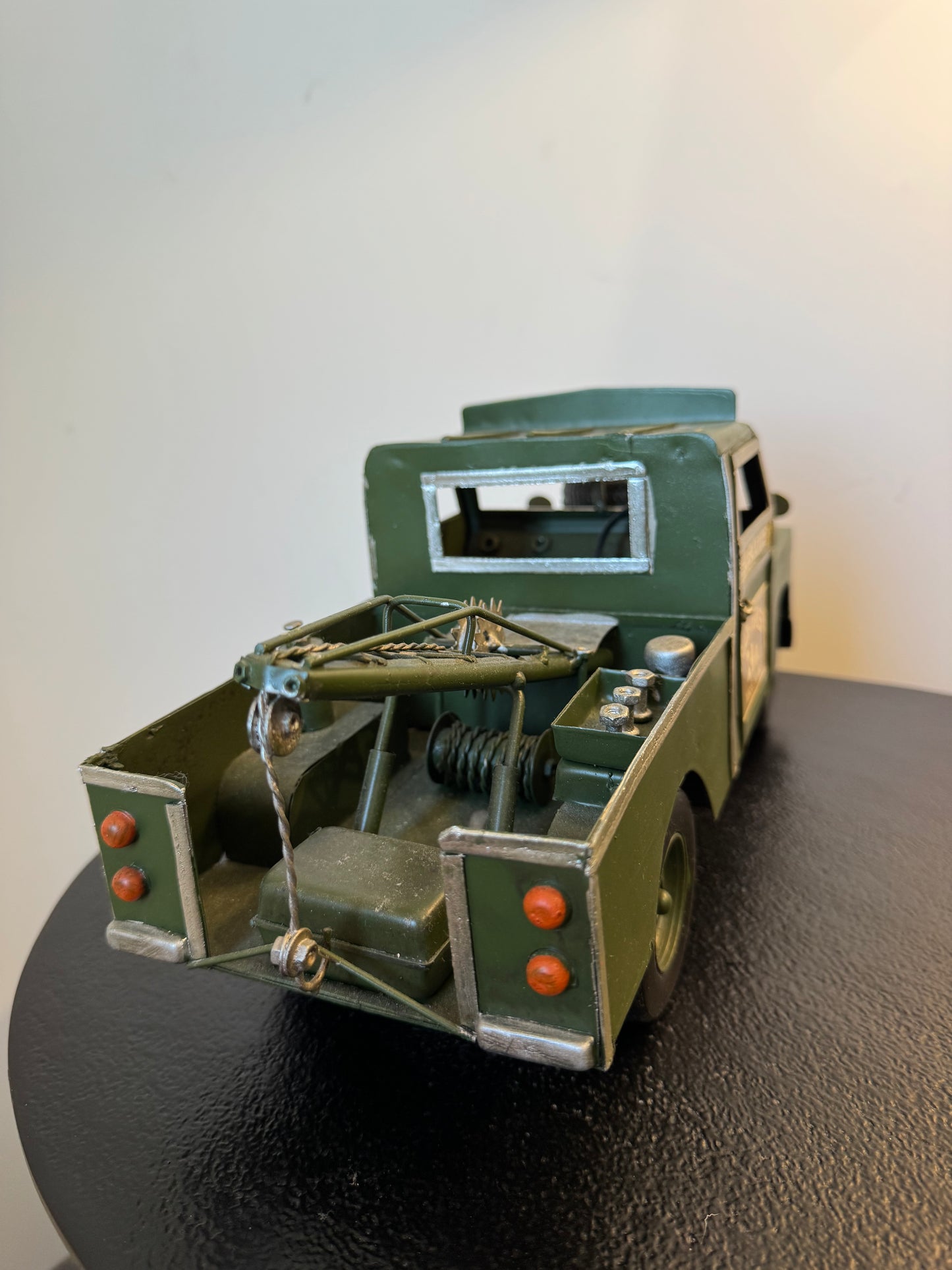Camion de dépannage 4x4 en métal — Objet de décoration rétro neuf