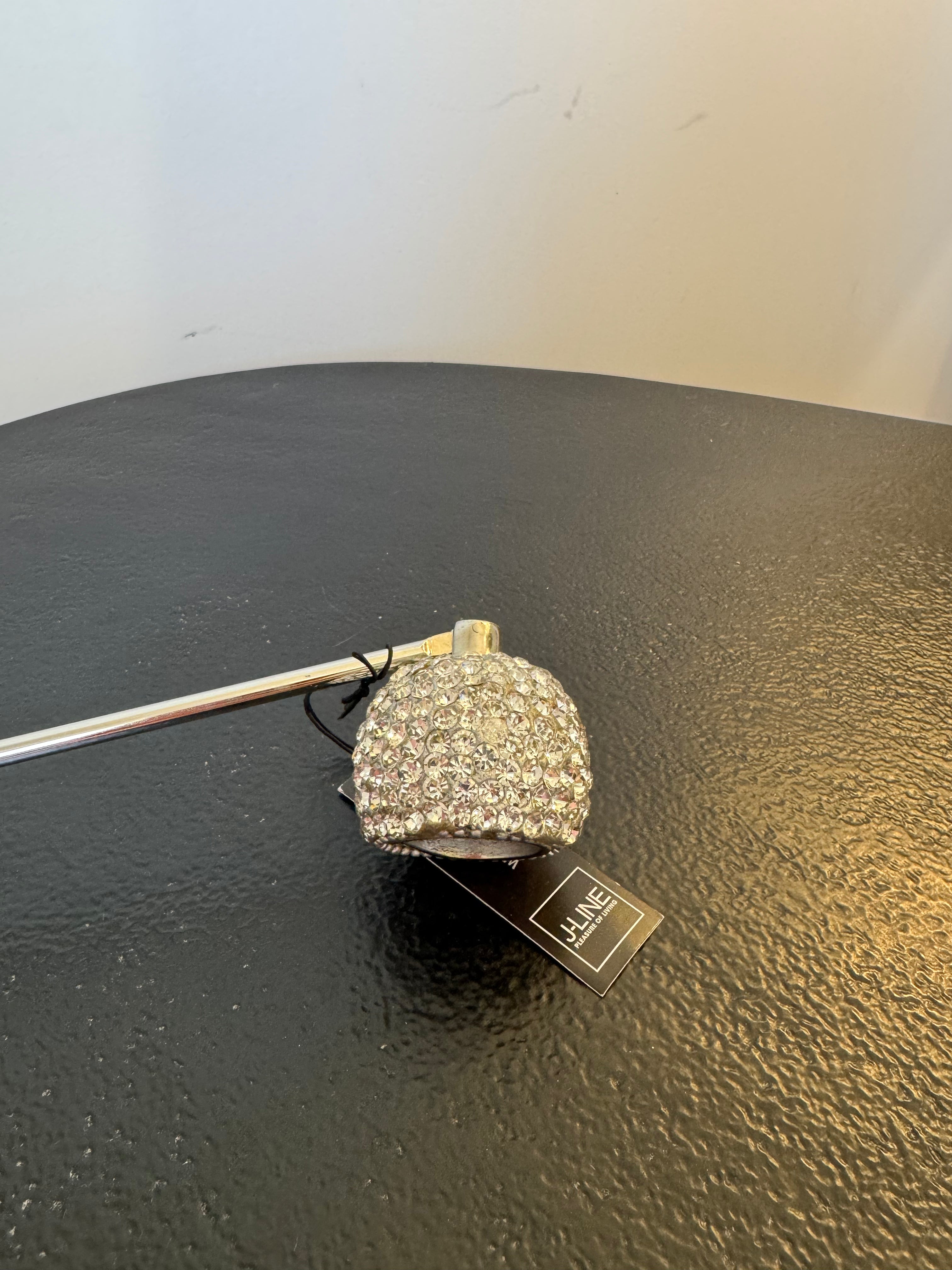 Éteignoir à bougie en métal argenté et strass — J-Line (28 cm)