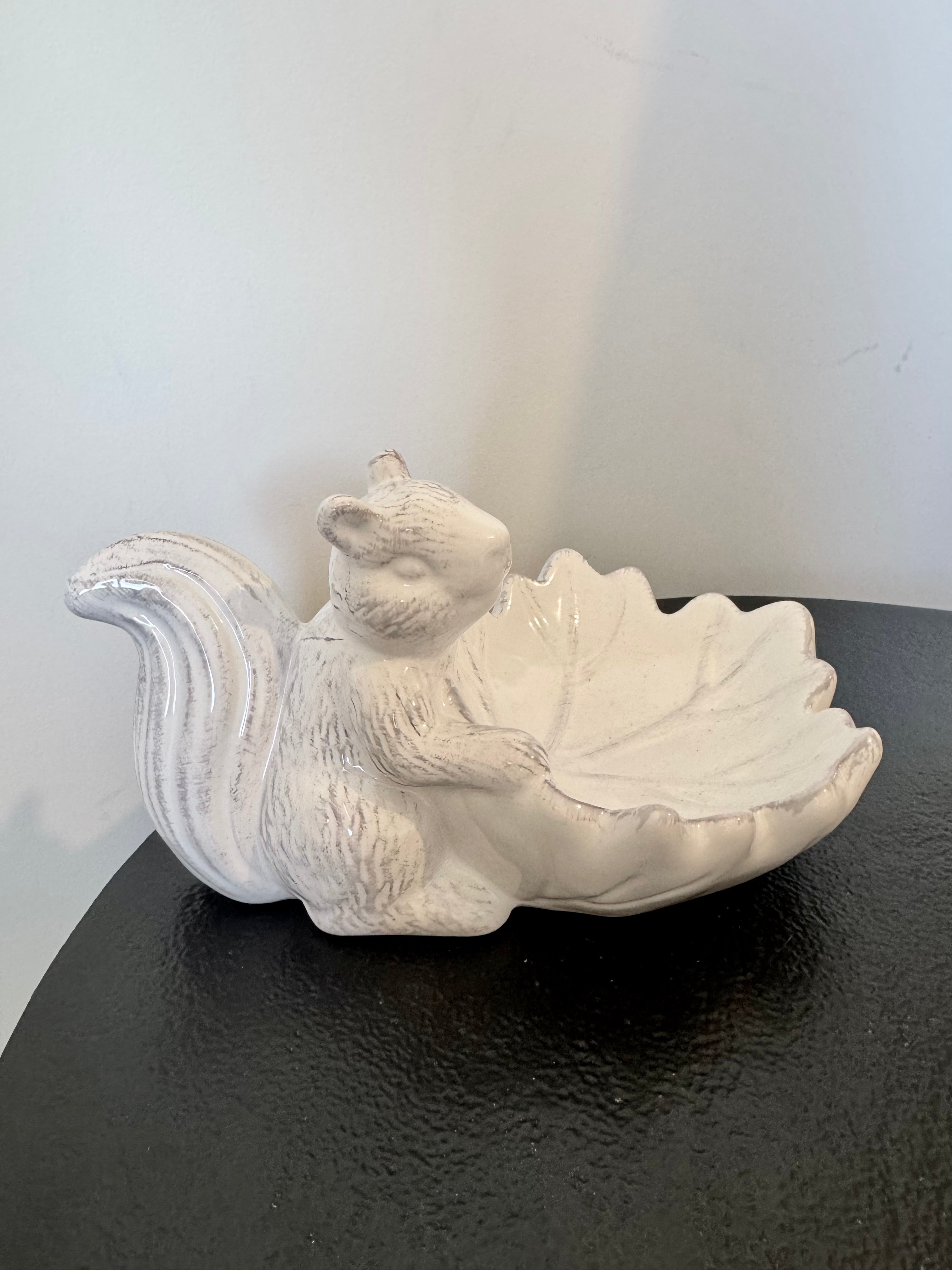 Coupelle vide-poche écureuil et feuille en céramique patinée — Hoff Interieur (H 12 cm)