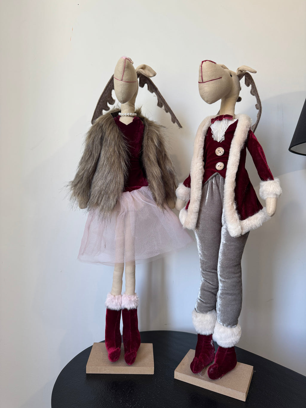 Grand couple d'élans de Noël décoratifs sur socle (H 65 cm)
