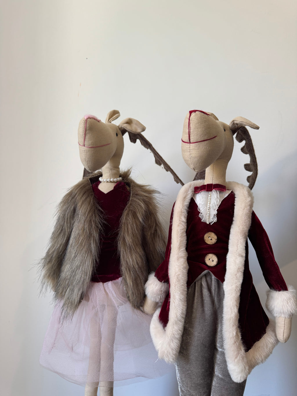 Grand couple d'élans de Noël décoratifs sur socle (H 65 cm)