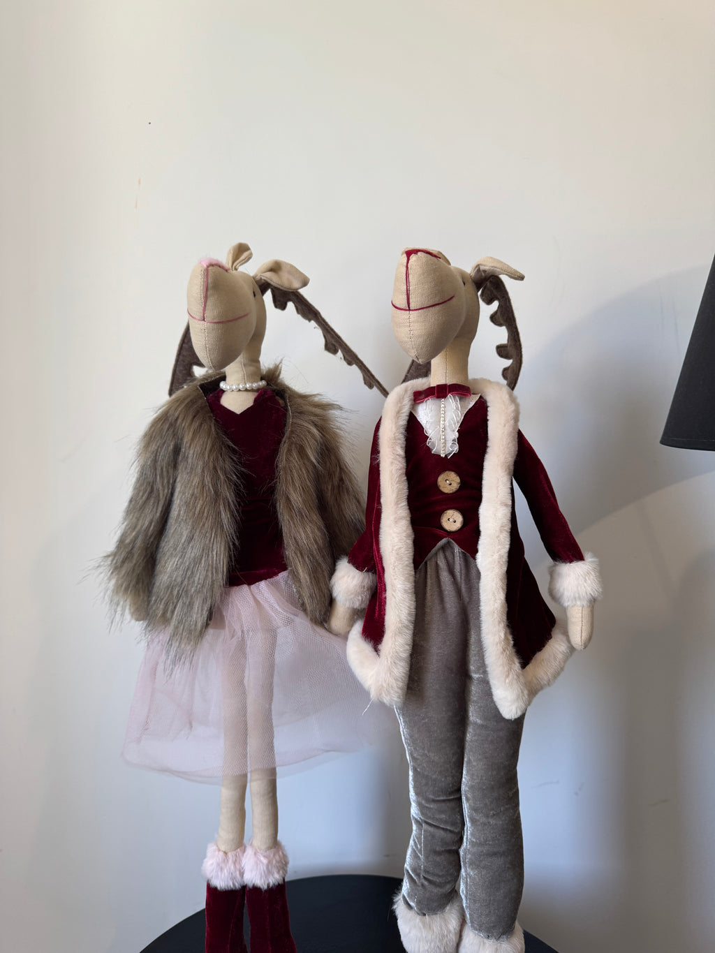 Grand couple d'élans de Noël décoratifs sur socle (H 65 cm)