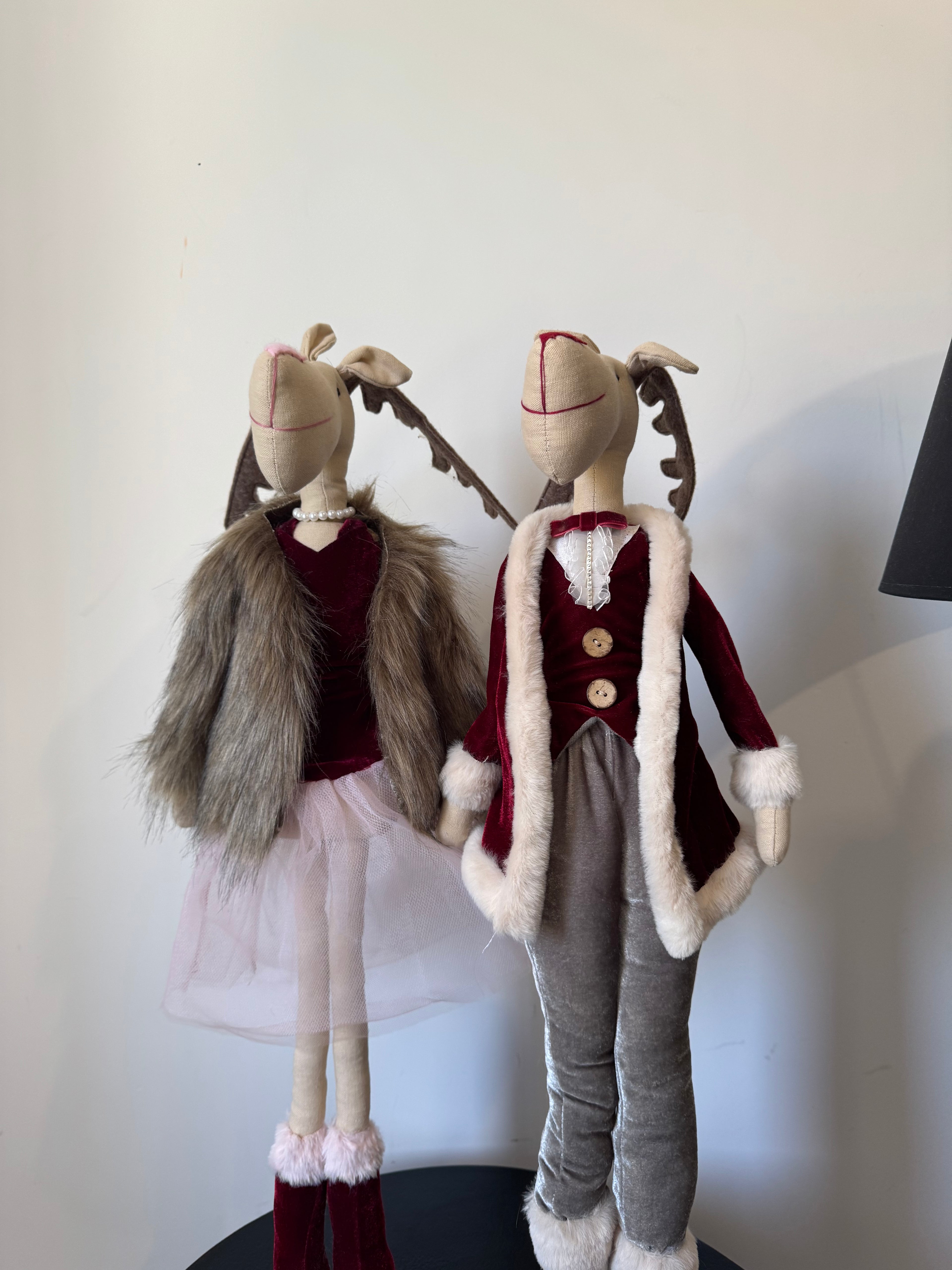Grand couple d'élans de Noël décoratifs sur socle (H 65 cm)